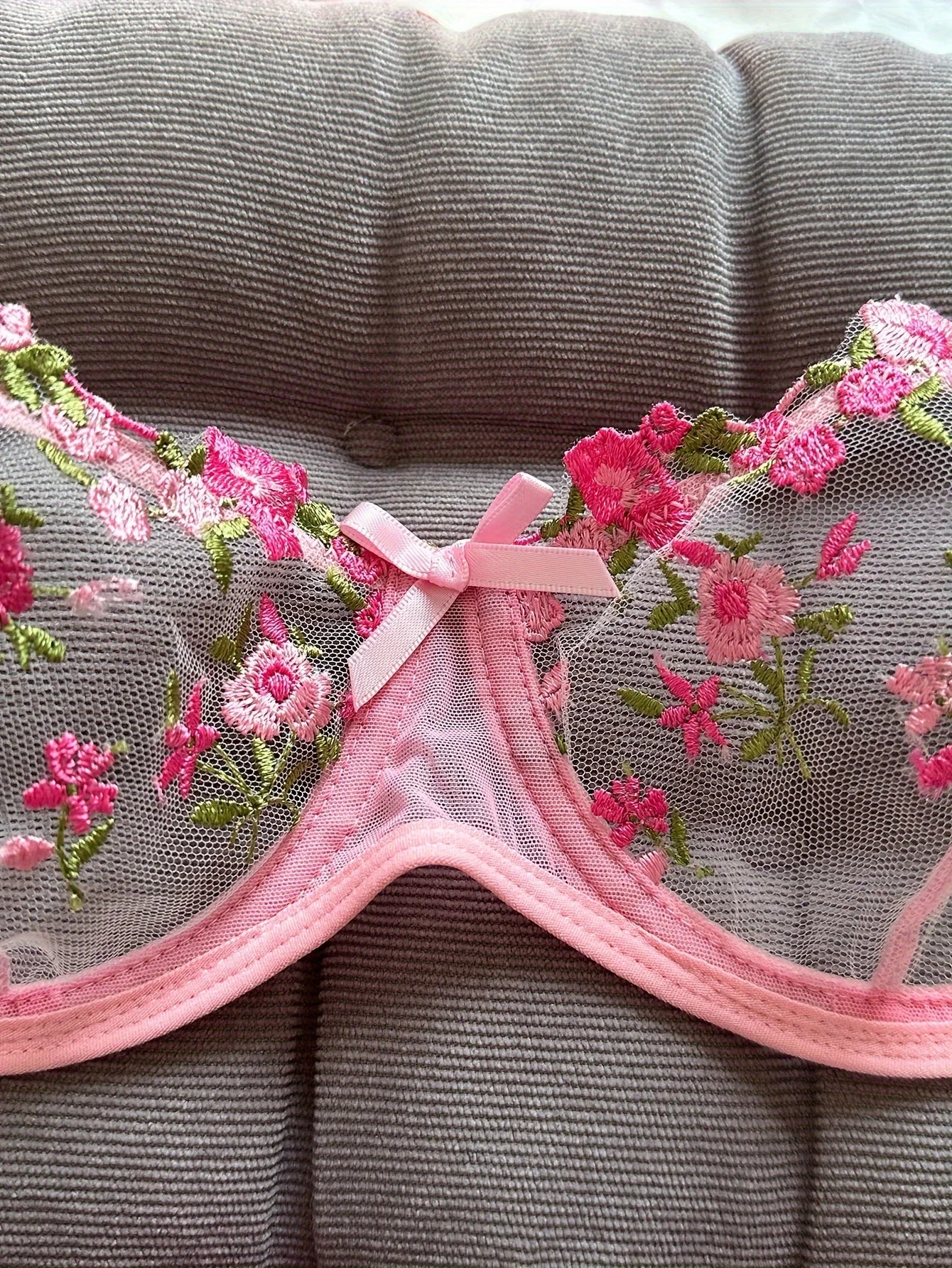 Ensemble de sous-vêtements sexy en broderie florale pour femmes